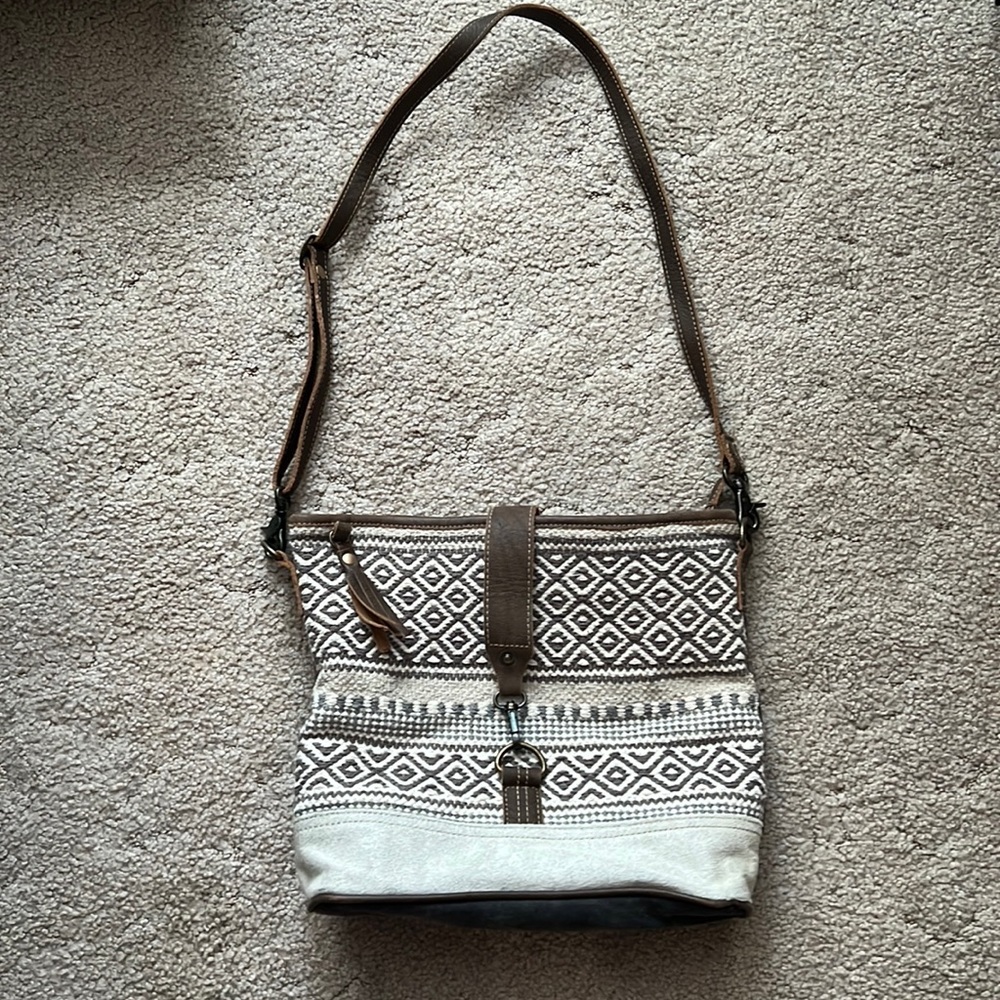 Myra Cross Body Purse